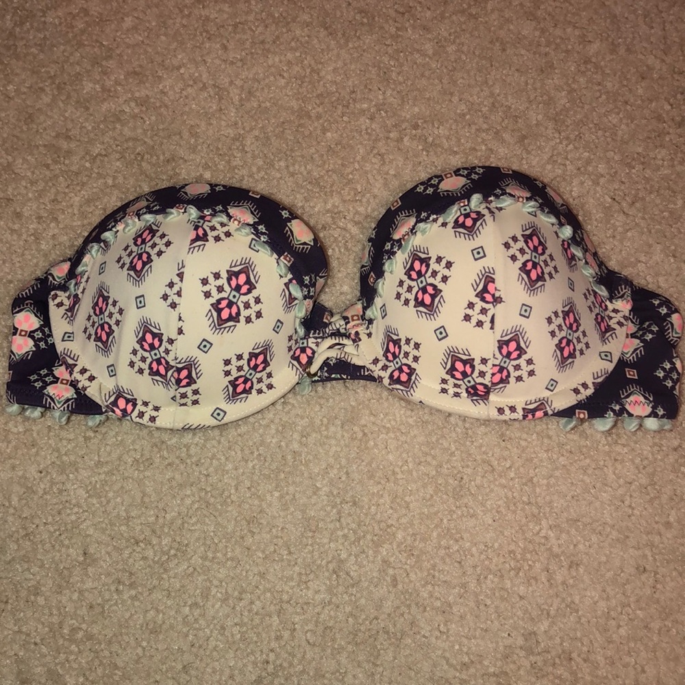 victoria secret bikini top!